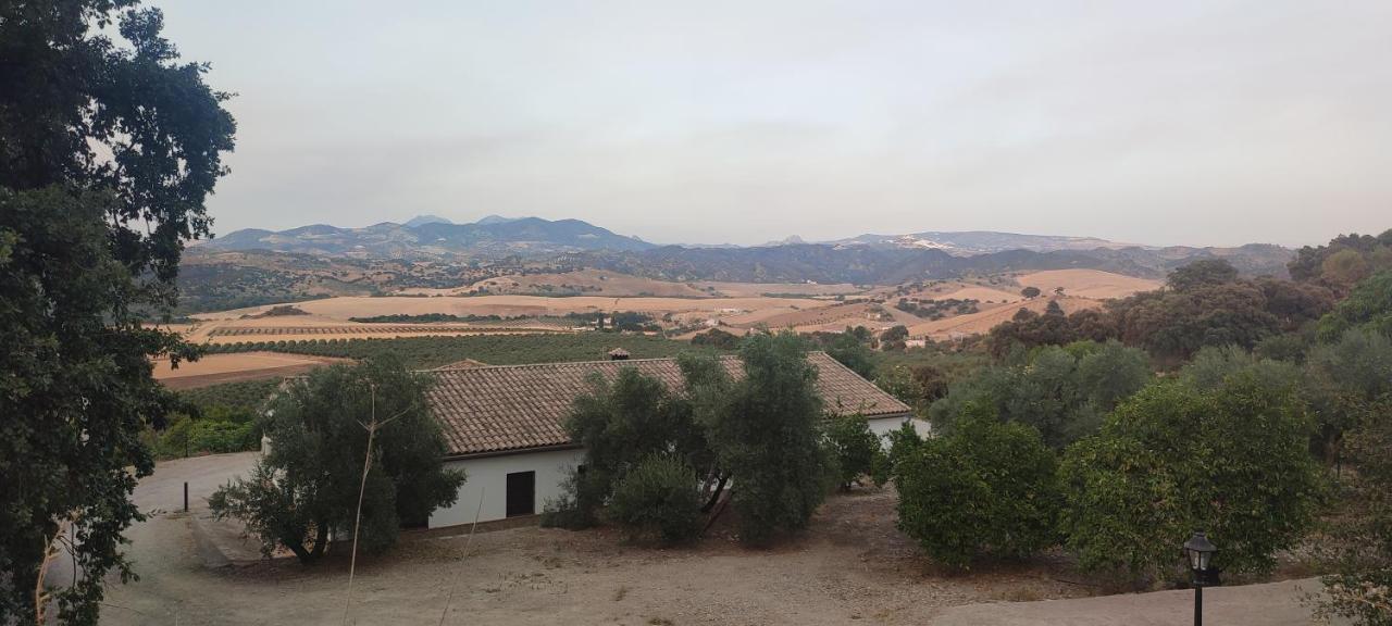 La teja de Olvera Exterior foto